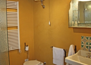 Bathroom ground floor in original Tuscan peasant style